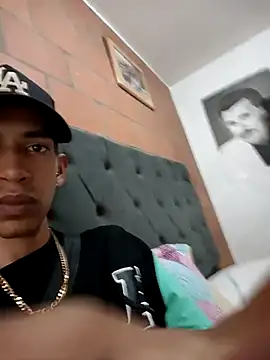 briamhoconor xh online show from 11/13/25, 07:40