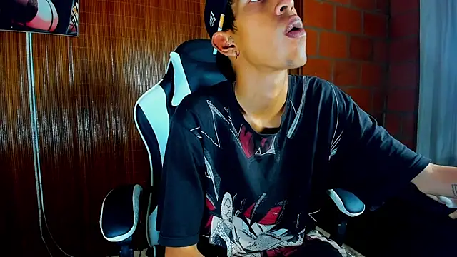 Snapshot of briamhoconor_xh chatting on 02/08/26, 03:26 briamhoconor xh online show from 02/08/26, 03:26