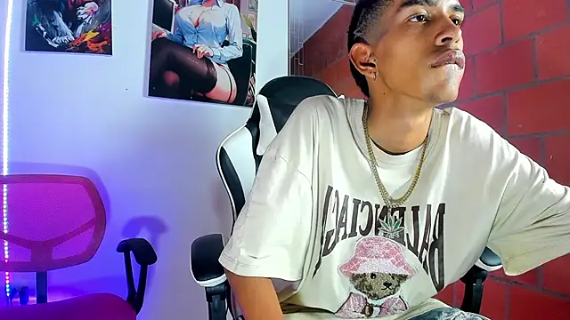 briamhoconor xh online show from 03/23/26, 02:55