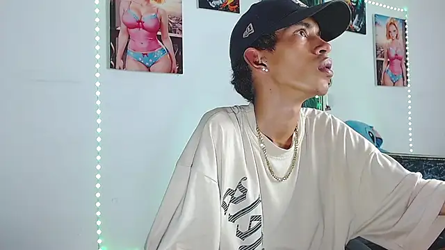 briamhoconor xh online show from 11/11/25, 09:42