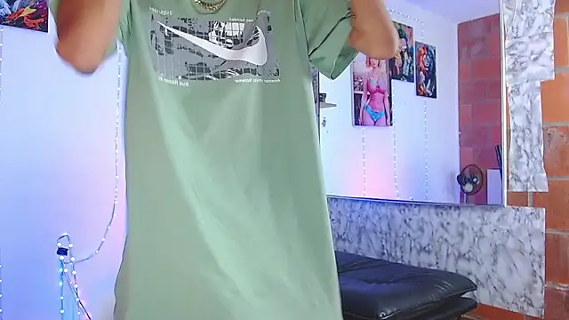 briamhoconor xh online show from 10/13/25, 10:21