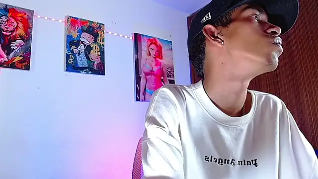 Snapshot of briamhoconor_xh chatting on 01/09/26, 04:52 briamhoconor xh online show from 01/09/26, 04:52