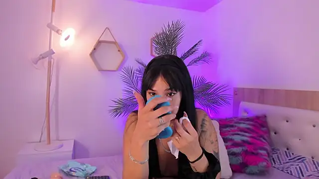 Hadid Jimenez  online show from 03/07/26, 01:01