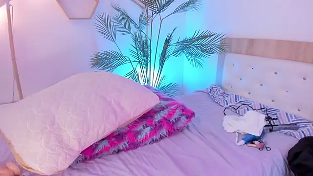 Hadid Jimenez  online show from 03/09/26, 07:39