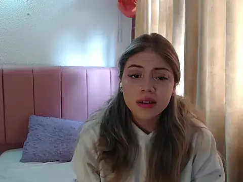Snapshot of Alaina_Blessed chatting on 10/13/25, 03:57 Alaina Blessed online show from 10/13/25, 03:57