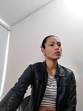 SofiaDelicia online show from 10/23/25, 02:05