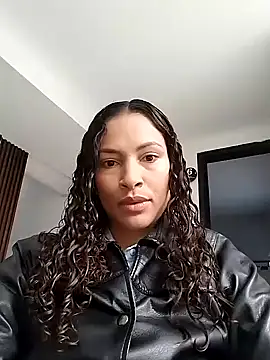 SofiaDelicia online show from 10/24/25, 02:05