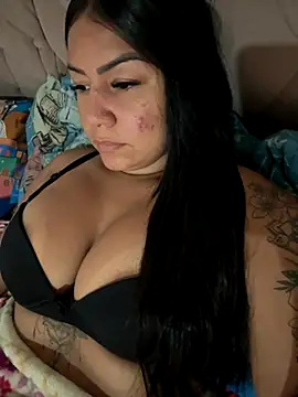 Snapshot of julianamascarada chatting on 11/29/25, 11:54 julianamascarada online show from 11/29/25, 11:54