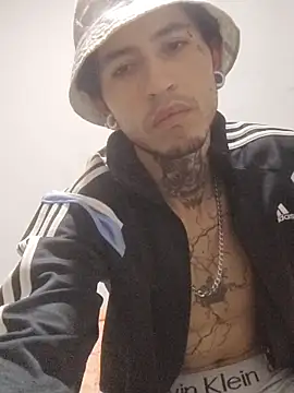 Tattoboy19cm online show from 11/16/25, 04:50