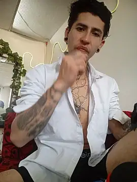 Tattoboy19cm online show from 12/17/25, 07:19