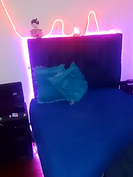 Tattoboy19cm online show from 09/15/25, 12:00