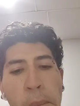 Tattoboy19cm online show from 11/11/25, 02:50