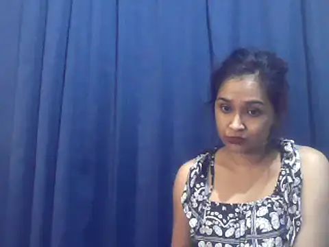 Snapshot of cute_indianxo chatting on 10/20/25, 08:09 cute indianxo online show from 10/20/25, 08:09