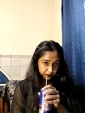 cute indianxo online show from 05/12/26, 01:39