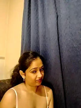 cute indianxo online show from 04/09/26, 06:36