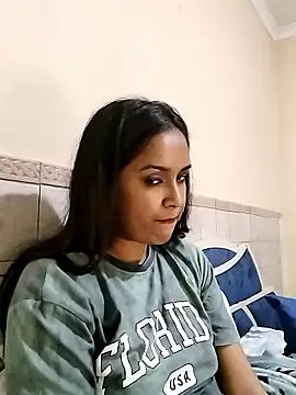 cute indianxo online show from 01/17/26, 10:24