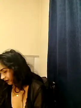 cute indianxo online show from 05/30/26, 10:04