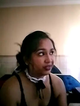 cute indianxo online show from 02/01/26, 12:47