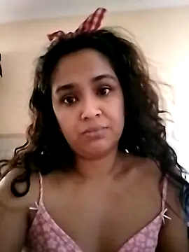 cute indianxo online show from 02/12/26, 06:35