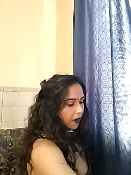 cute indianxo online show from 05/19/26, 10:55