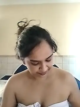 cute indianxo online show from 02/08/26, 10:24