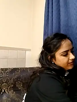 cute indianxo online show from 03/24/26, 08:09