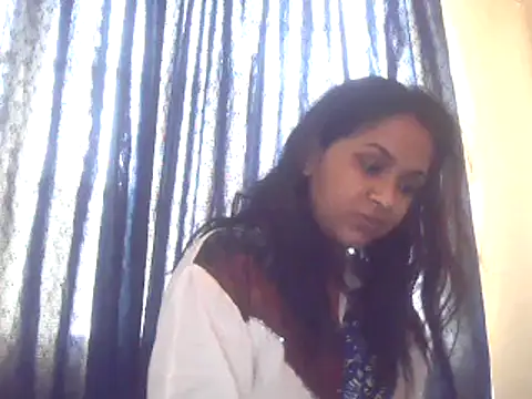 cute indianxo online show from 09/14/25, 10:04