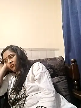 cute indianxo online show from 02/20/26, 10:01