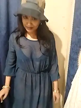 cute indianxo online show from 03/19/26, 07:14