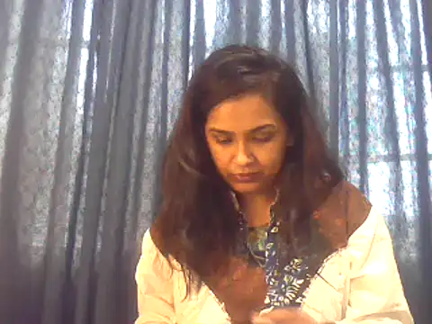 cute indianxo online show from 10/17/25, 05:00