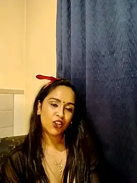 cute indianxo online show from 04/02/26, 06:03