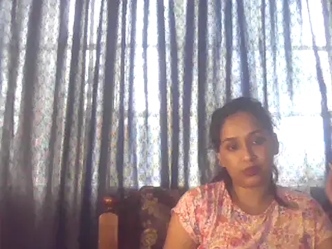 Snapshot of cute_indianxo chatting on 12/01/25, 01:23 cute indianxo online show from 12/01/25, 01:23