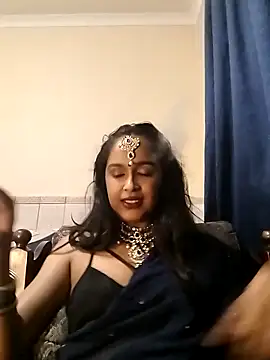 cute indianxo online show from 02/25/26, 07:03