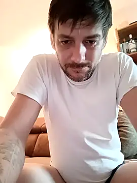 Snapshot of a7ex chatting on 09/14/25, 03:23 a7ex online show from 09/14/25, 03:23