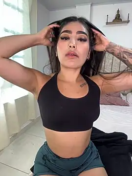 Snapshot of EmiilyEvans_ chatting on 09/09/25, 09:57 EmiilyEvans online show from 09/09/25, 09:57