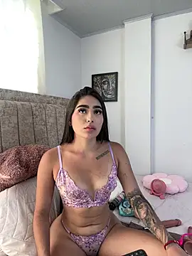 EmiilyEvans  online show from 05/07/26, 07:39