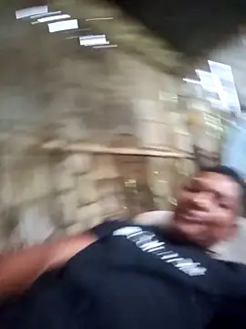 Snapshot of Davir2001 chatting on 03/01/26, 12:05 Davir2001 online show from 03/01/26, 12:05