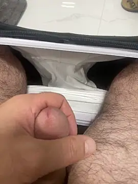 Heros2000 online show from 11/18/25, 06:44