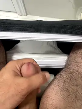 Heros2000 online show from 10/25/25, 07:40