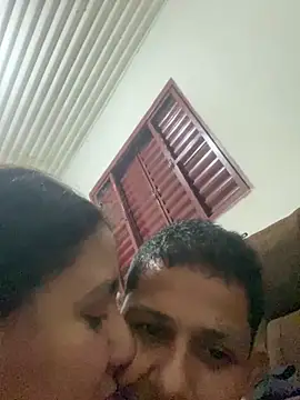Snapshot of Casaljovem1 chatting on 10/23/25, 04:00 Casaljovem1 online show from 10/23/25, 04:00