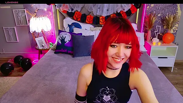 Ketrin Jones online show from 10/25/25, 05:06