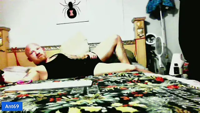 AntMeich6969 online show from 09/26/25, 08:43