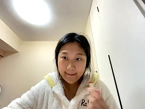 xena0501 online show from 11/12/25, 01:59