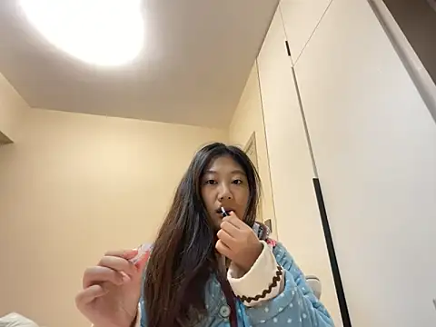 xena0501 online show from 11/27/25, 06:41