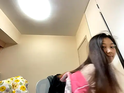 xena0501 online show from 12/16/25, 07:23