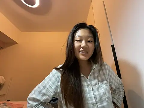 xena0501 online show from 10/23/25, 05:11