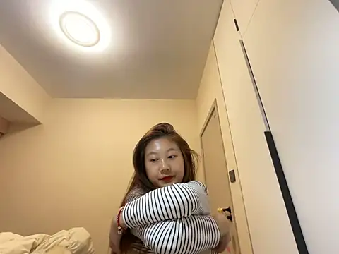 Snapshot of xena0501 chatting on 02/21/26, 03:03 xena0501 online show from 02/21/26, 03:03