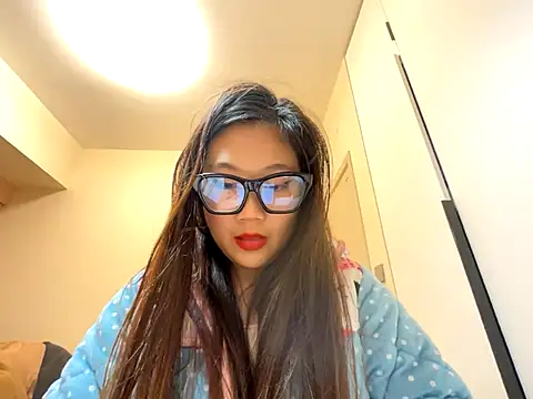 xena0501 online show from 12/17/25, 01:27