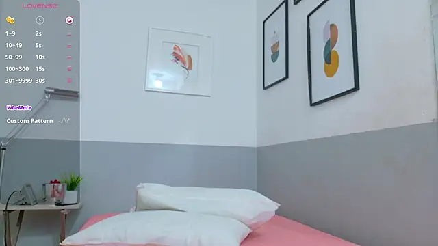 cutepetitee online show from 09/20/25, 07:41