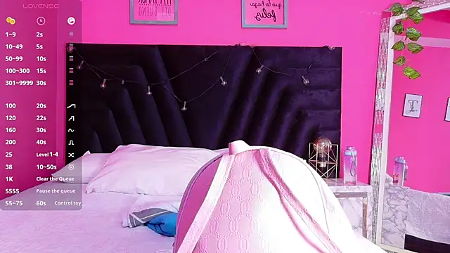 cutepetitee online show from 09/17/25, 07:27